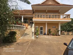 6bdrm Bungalow in Makindye for sale