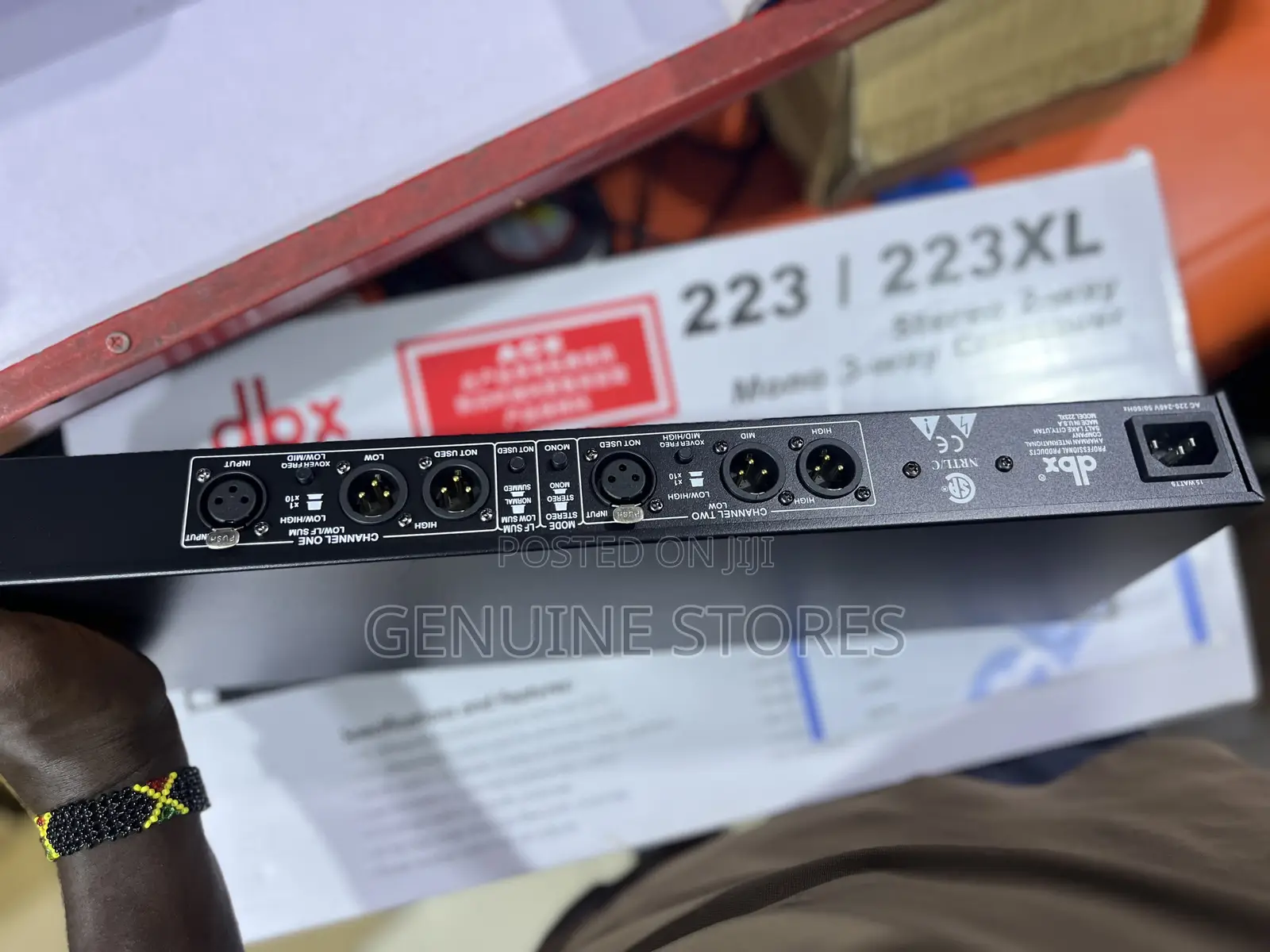 DBX Crossover 223/223xl