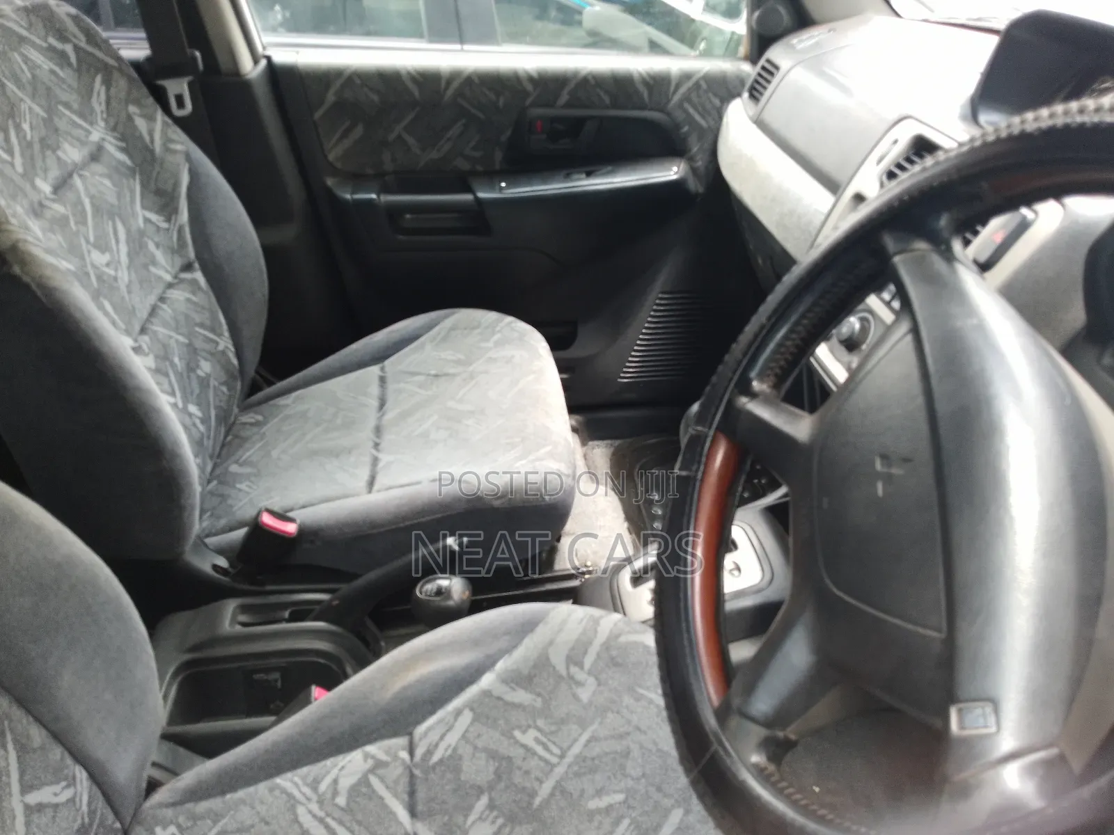Mitsubishi Pajero IO 2000 White