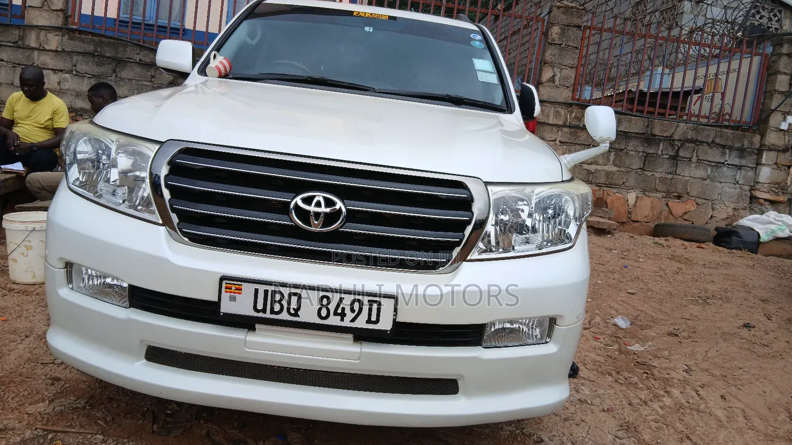 Toyota Land Cruiser Prado 2011 White
