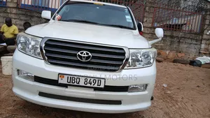 Toyota Land Cruiser Prado 2011 White
