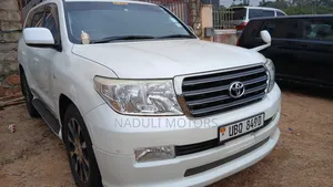 Toyota Land Cruiser Prado 2011 White