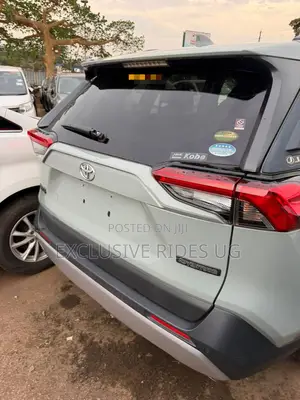 Toyota RAV4 2020 Silver