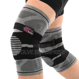 Elastic Compression Sports Knee Pads With a Fixing Strap Knee Brace