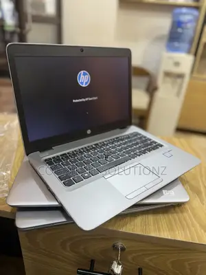 Laptop HP EliteBook 840 G3 8GB Intel Core I5 SSHD+SSD 256GB