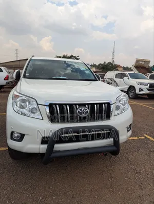 Toyota Land Cruiser Prado 2012 White