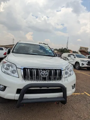 Toyota Land Cruiser Prado 2012 White