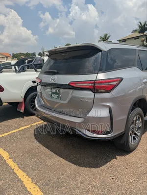 Toyota Fortuner 2021 Gray