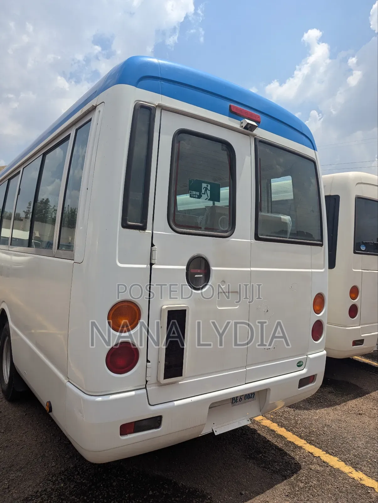 Mitsubishi Fuso Rosa 2012 White