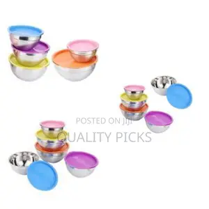 Set of Stainless Steel Mixing Bowls With Storage Lids
