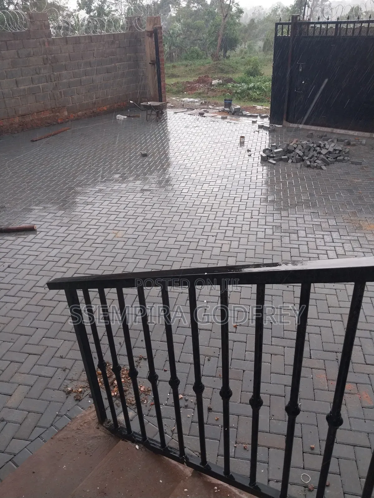 Sos Structual Planning Paving With Artisic Way.