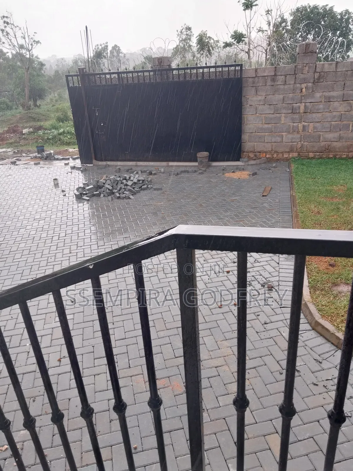 Sos Structual Planning Paving With Artisic Way.