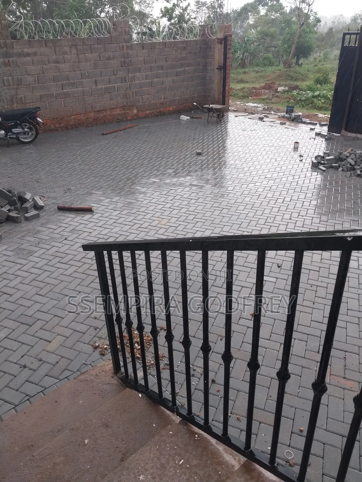 Sos Structual Planning Paving With Artisic Way.
