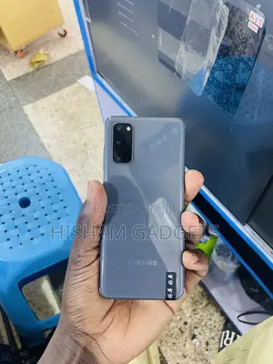 Samsung Galaxy S20 128 GB Gray