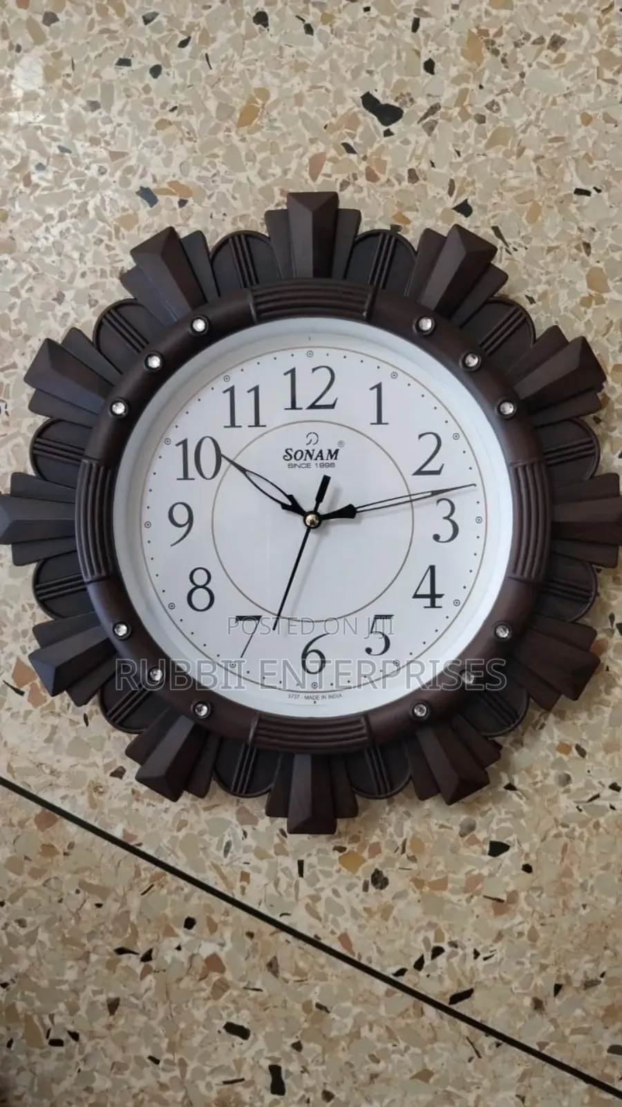 Sonam Quartz Wall Clock 3737