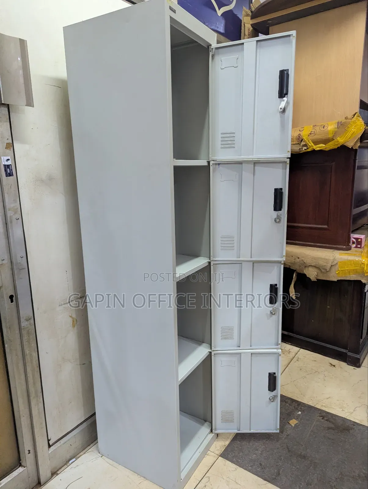 Second Hand 4 Locker Filing Cabinet, Each Drawer With Its Own Kéy