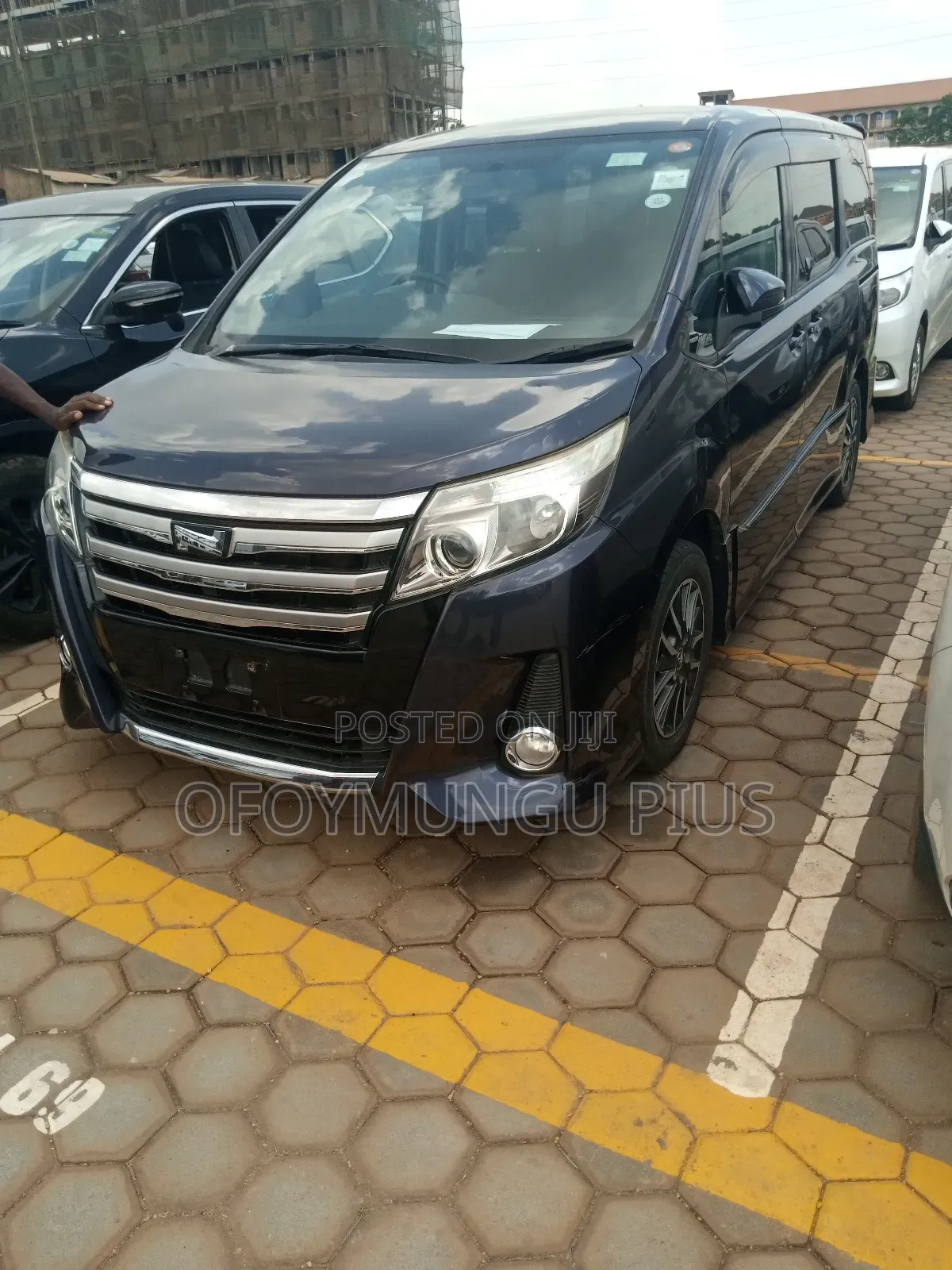 Toyota Noah 2016 Black