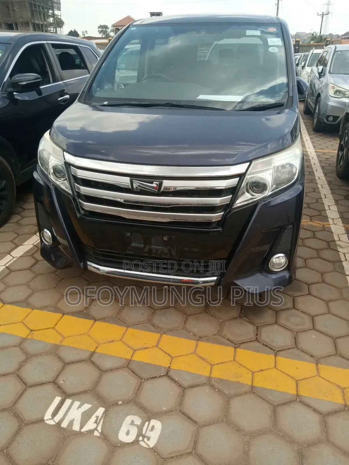 Toyota Noah 2016 Black