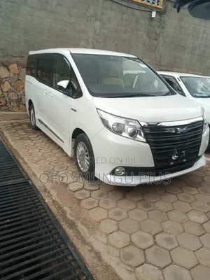 Toyota Noah 2015 White