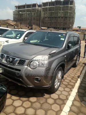 Nissan X-Trail 2014 Gray