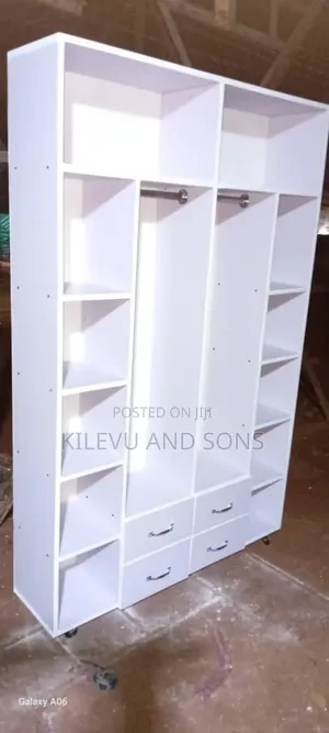 Portable Wardrobe