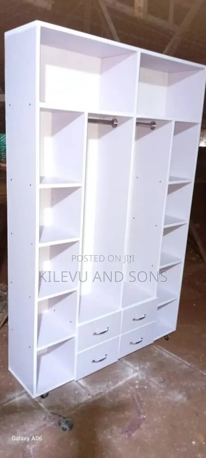 Portable Wardrobe
