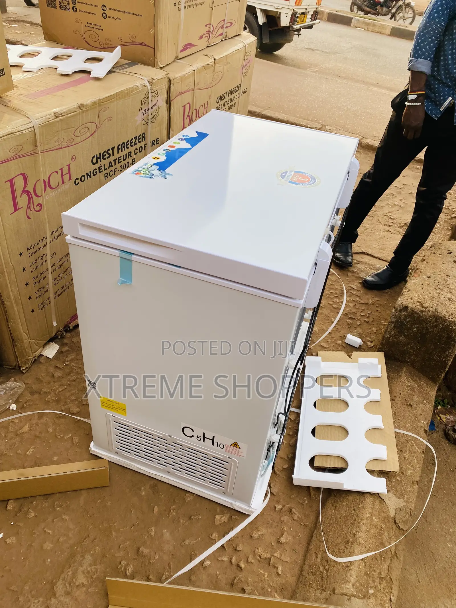 Straight Freezer / Deep Freezer Adh 230liters