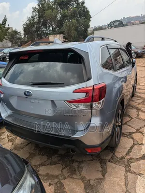 Subaru Forester 2019 Silver