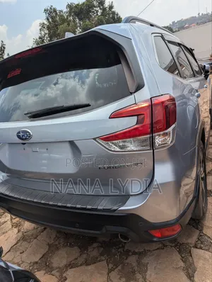 Subaru Forester 2019 Silver