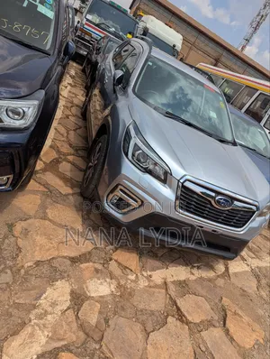 Subaru Forester 2019 Silver