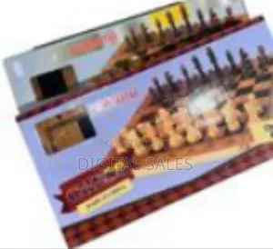 3-in-1 Wooden Game Set That Includes Chess, Checkers