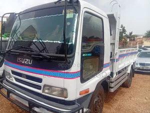 Isuzu Trooper 1989 White