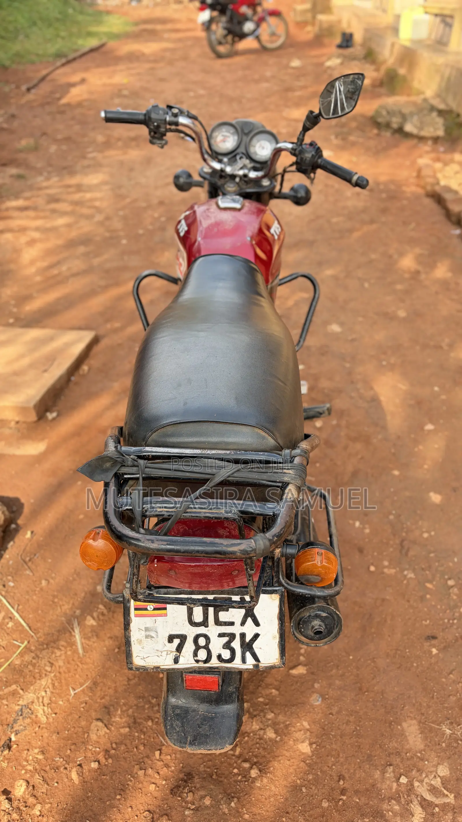 TVS HLX 125 2019 Red