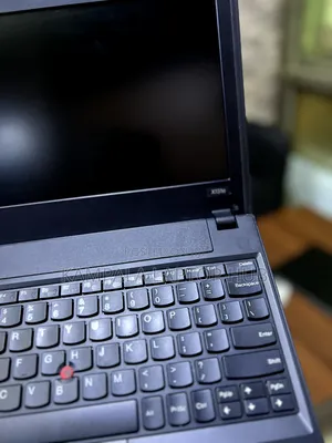 Laptop Lenovo ThinkPad X131e 4GB Intel Core i3 HDD+SSD 320GB