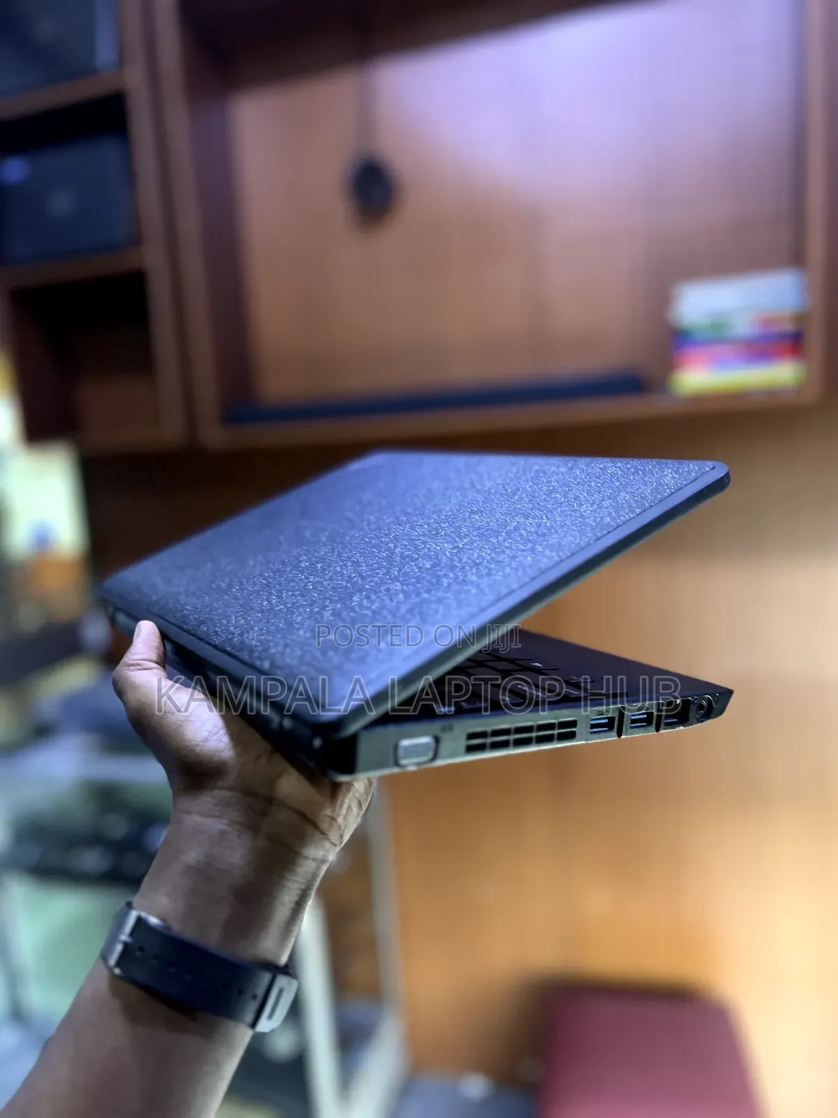 Laptop Lenovo ThinkPad X131e 4GB Intel Core I3 HDD+SSD 500GB
