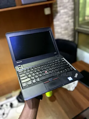 Laptop Lenovo ThinkPad X131e 4GB Intel Core I3 HDD 320GB