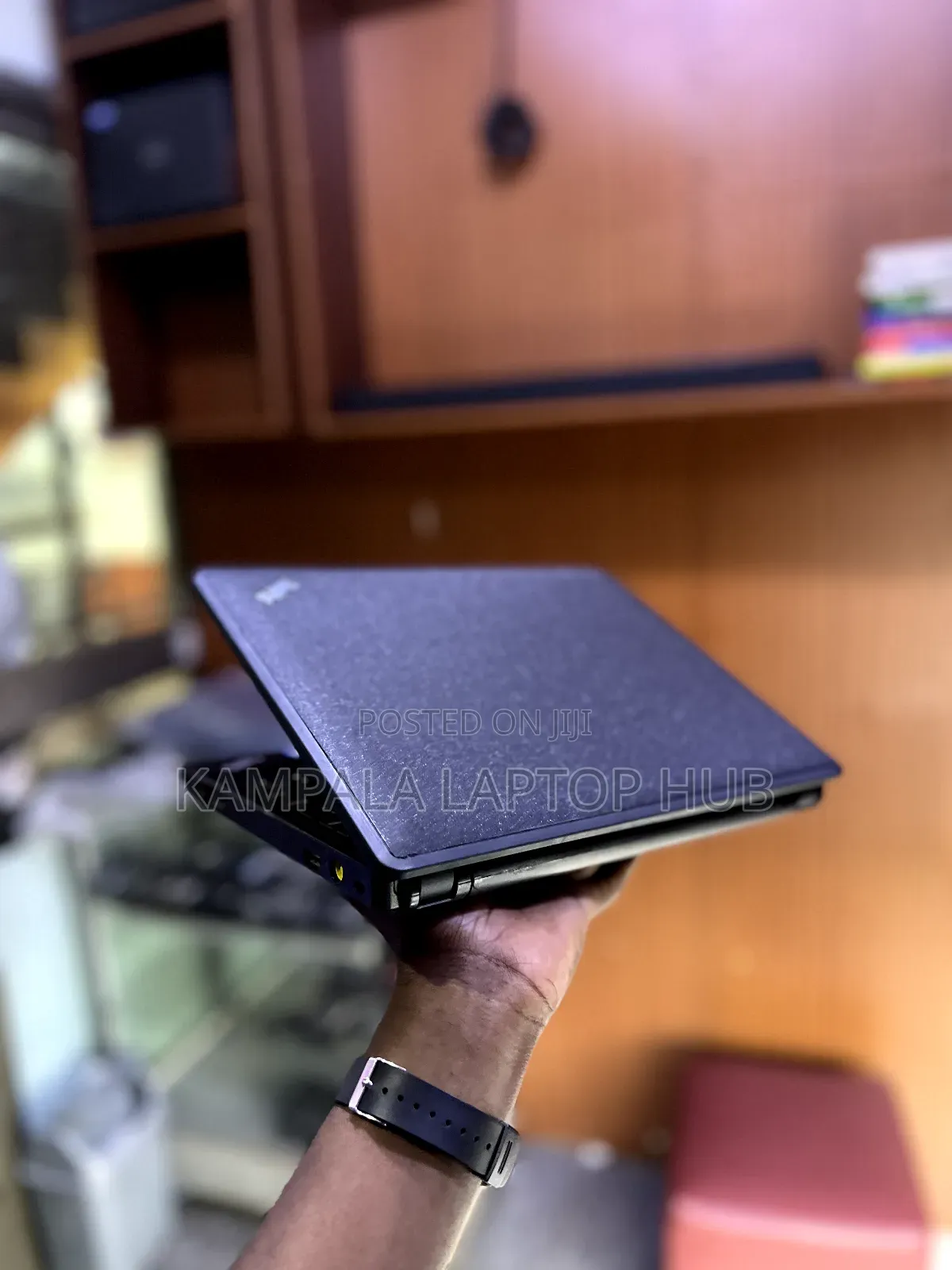 Laptop Lenovo ThinkPad X131e 4GB Intel Core I5 HDD+SSD 500GB