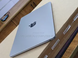 Laptop Apple MacBook Air 2022 M2 8GB Apple M2 SSD 256GB