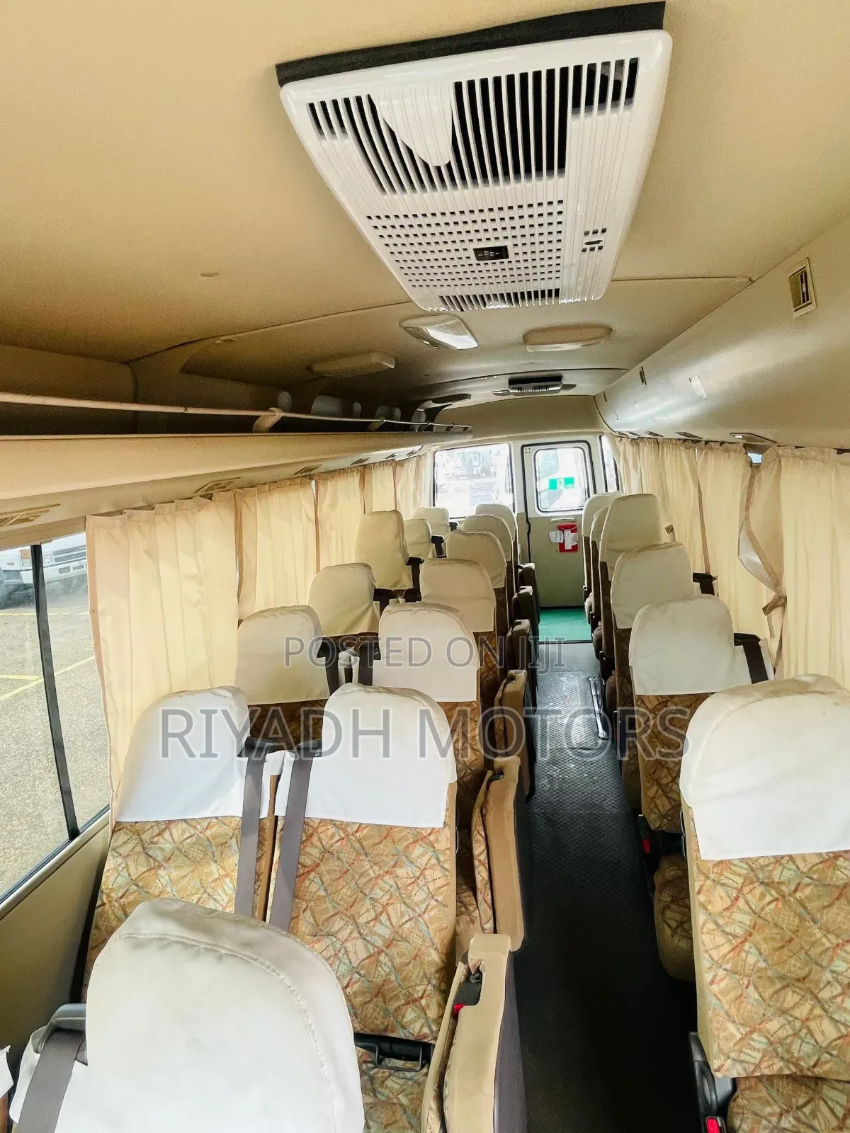 Mitsubishi Fuso Rosa 2013 White