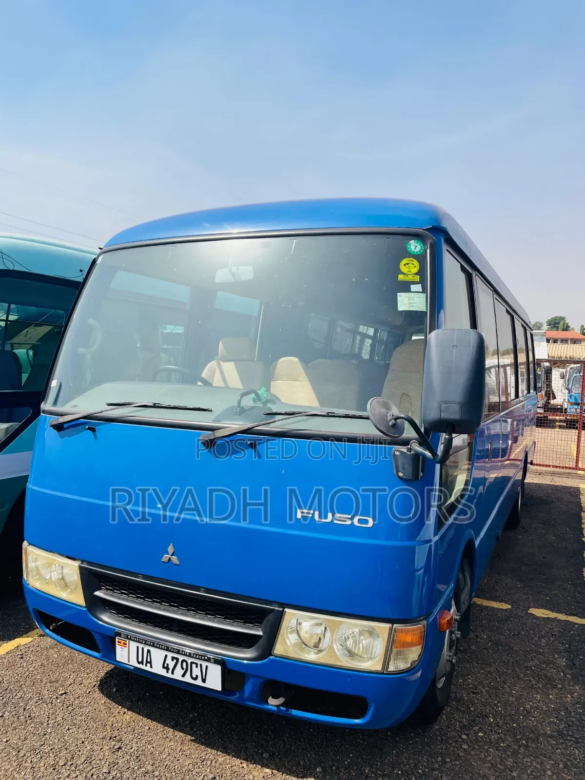 Mitsubishi Fuso Rosa 2012 Blue