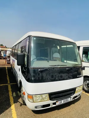 Mitsubishi Fuso Rosa 2010 White