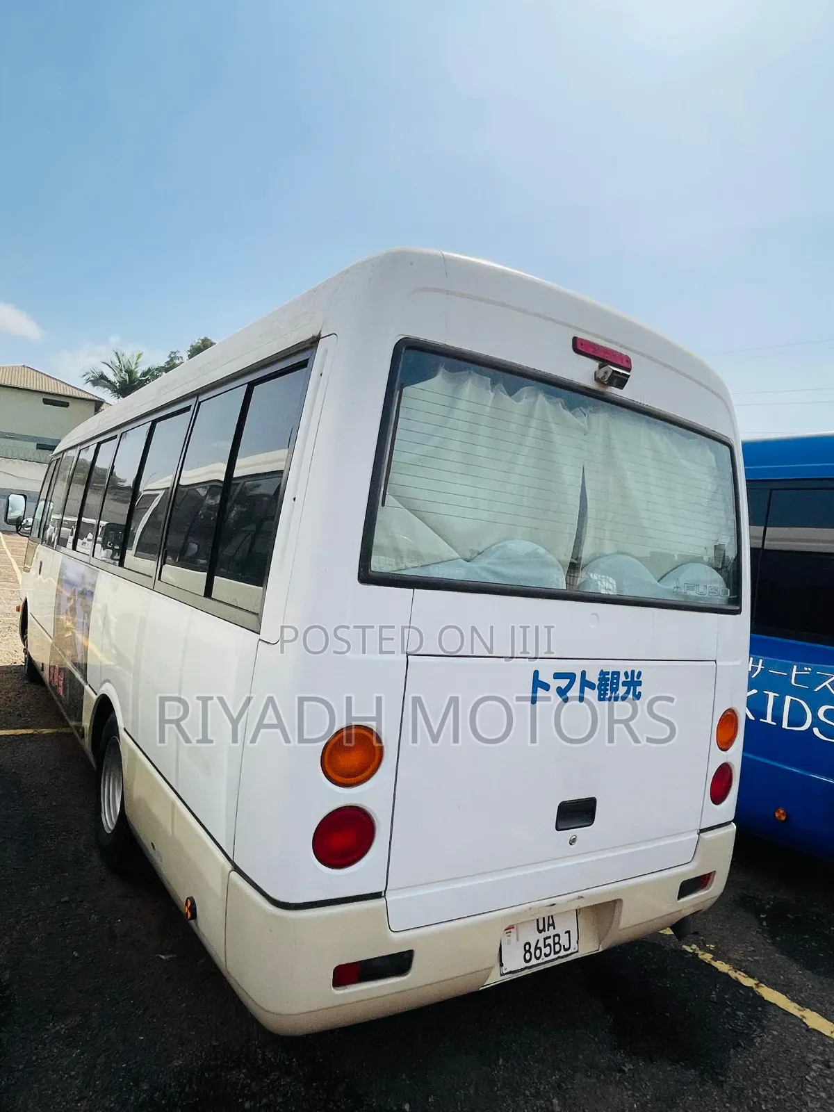 Mitsubishi Fuso Rosa 2010 White