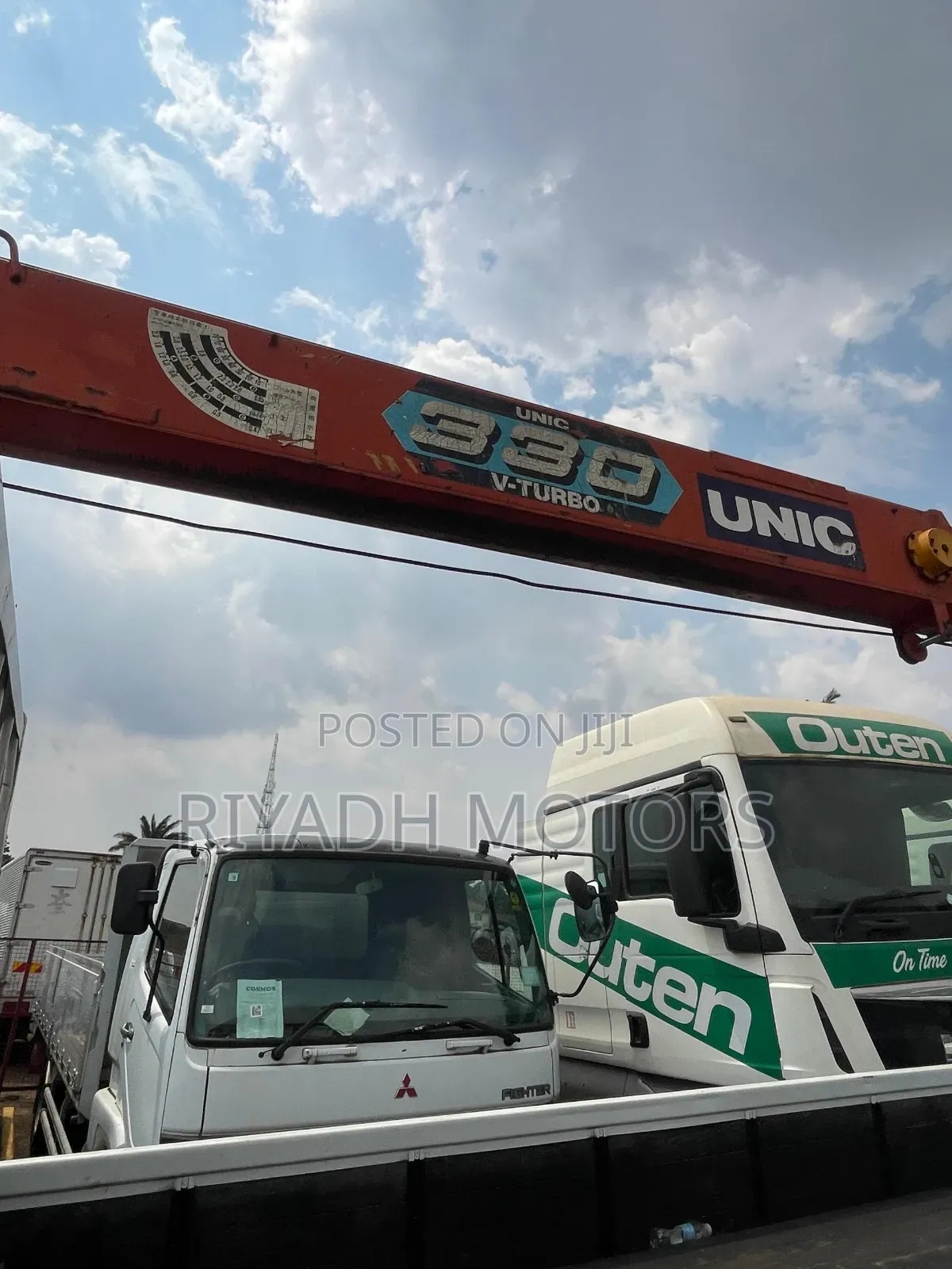 Isuzu Self Loader