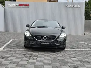 Volvo V40 2016 Black
