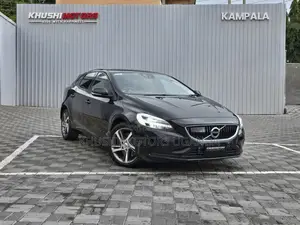 Volvo V40 2016 Black