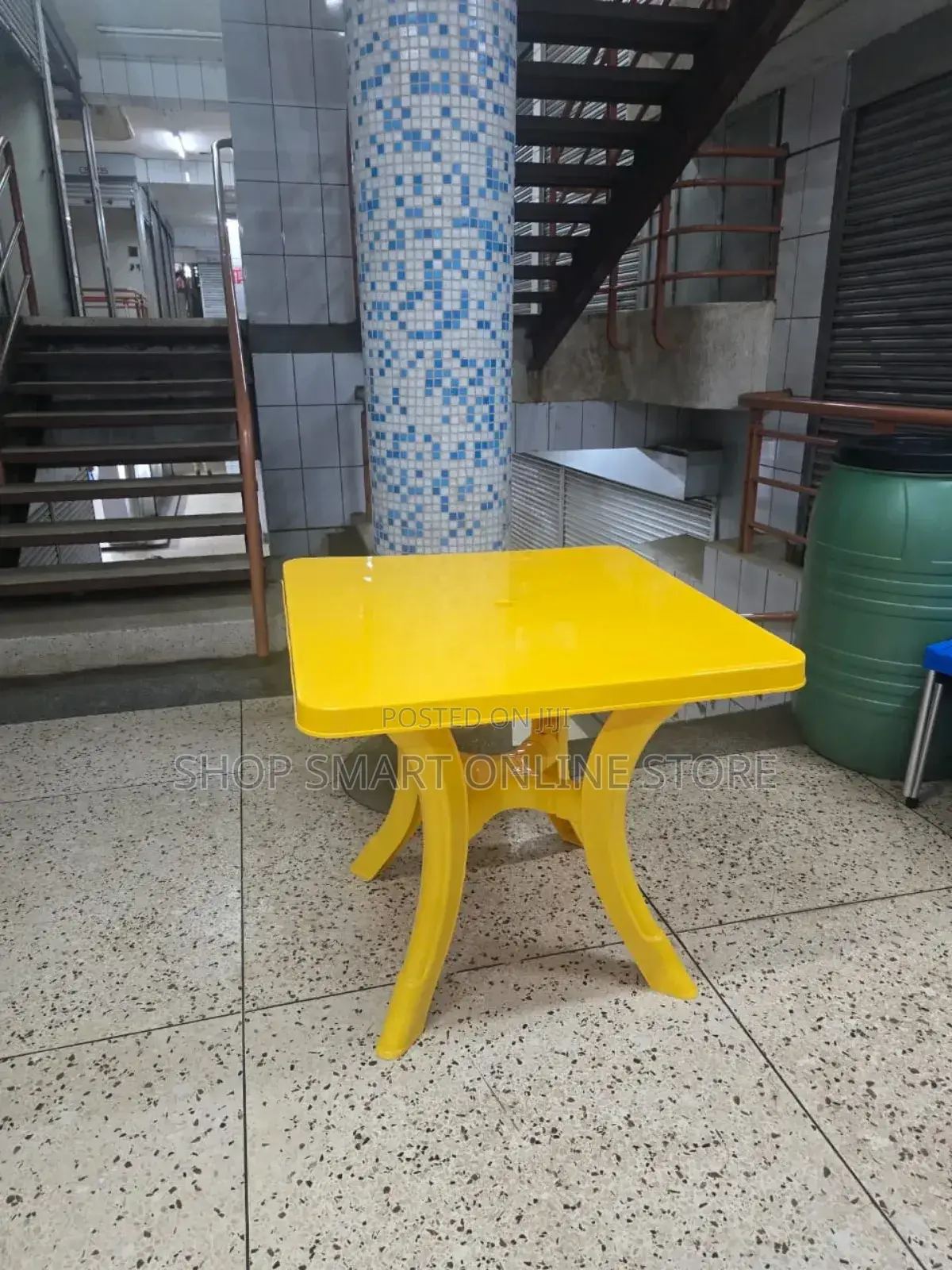 Curved Legs Plastic Table Plastic Table