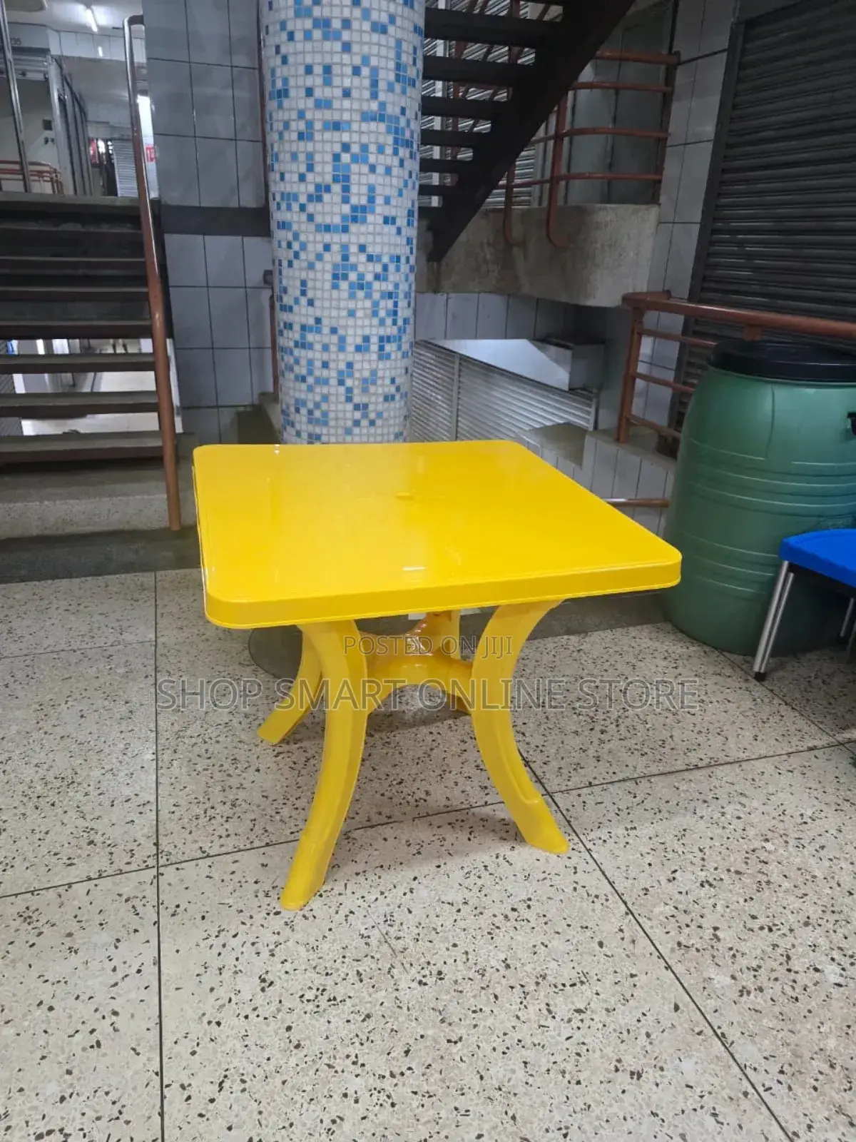 Curved Legs Plastic Table Plastic Table