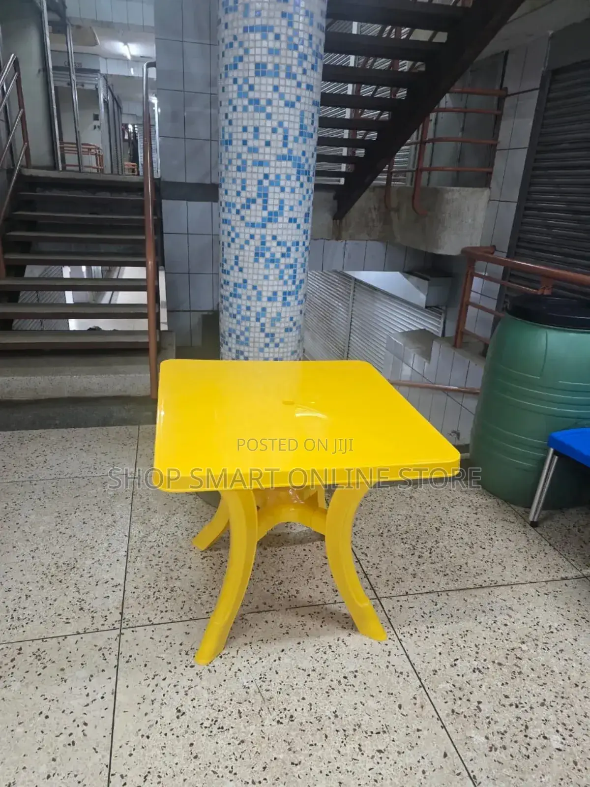Curved Legs Plastic Table Plastic Table