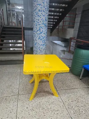 Curved Legs Plastic Table Plastic Table