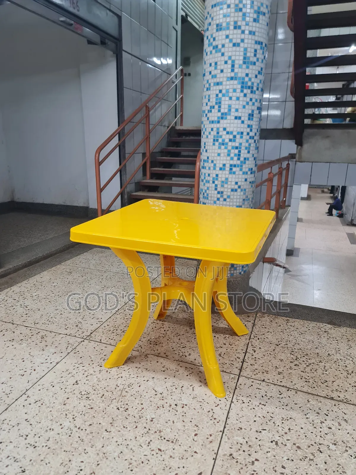 Curved Legs Plastic Table Plastic Table